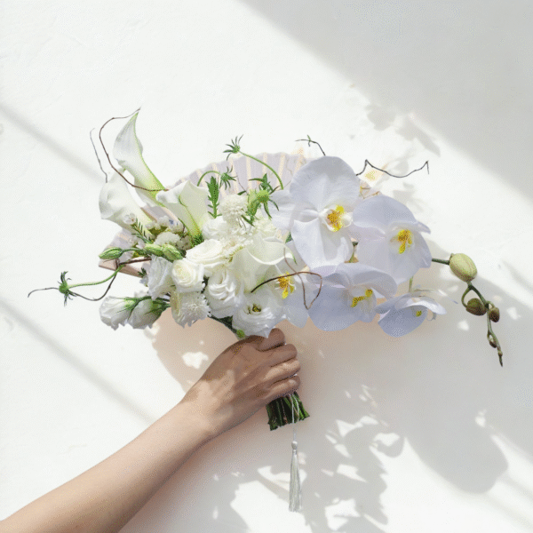 008 - Bó hoa cưới Lan hồ điệp & Calla lilly
