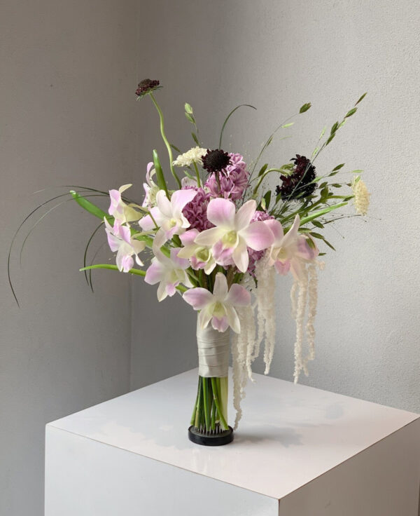 007 - Bó hoa cưới Lan Hồ Điệp, Dạ Lan Hương và Scabiosa