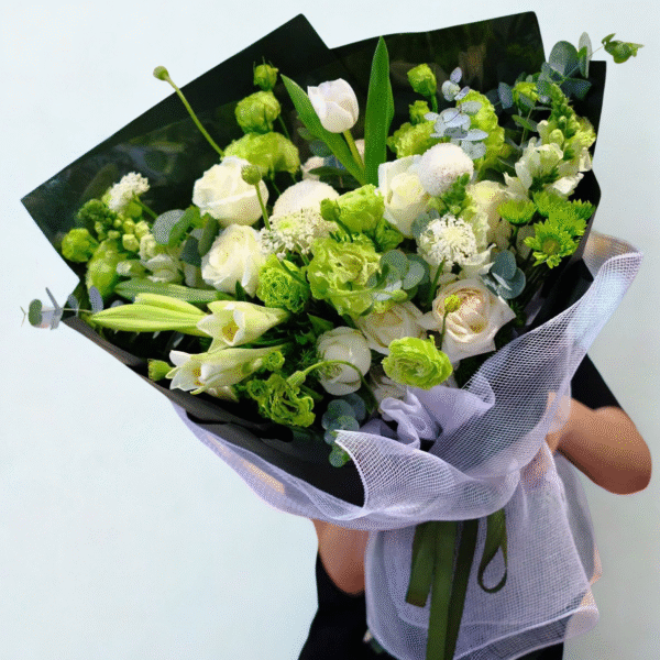 B002 - Bó hoa Tulip & Hồng trắng