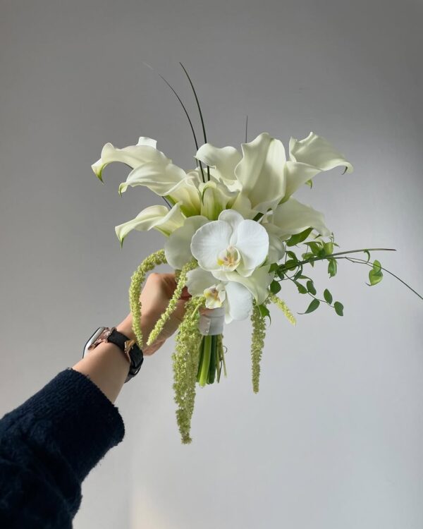 046 - Bó hoa cưới Calla Lilly & Lan hồ điệp