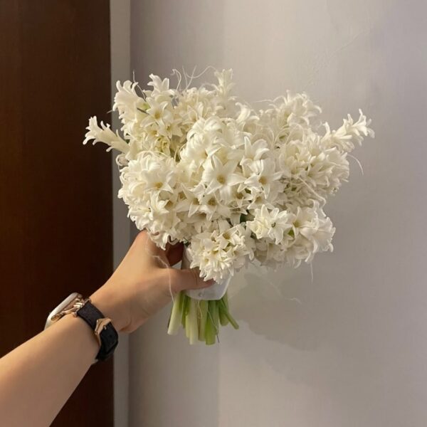 050 - Bó hoa cưới Dạ Lan Hương