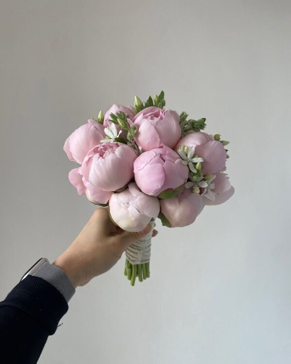 043 - Bó hoa cưới Peony hồng pastel
