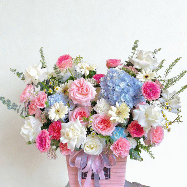 G014 - Giỏ hoa Cẩm tú cầu & hoa hồng tone pastel